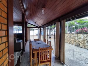 Image 10 - 845851