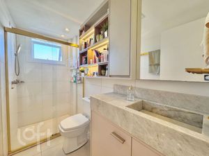 Image 3 - 845879