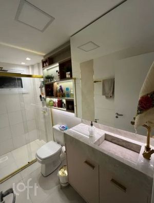 Image 6 - 845879