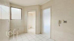 Image 9 - 845896