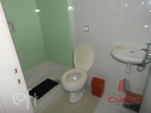 Image 8 - 845915