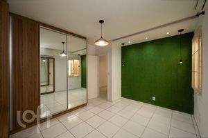 Image 7 - 845966