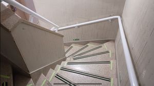 Image 21 - 846032