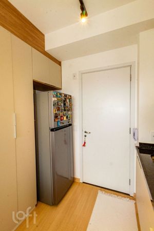 Image 4 - 846059