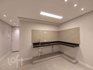 Image 4 - 846075