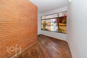 Image 3 - 846080