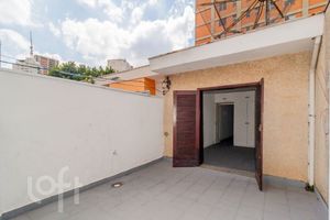 Image 32 - 846080