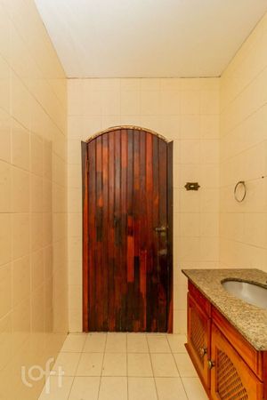 Image 14 - 846086