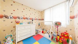 Image 9 - 846116