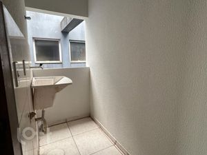 Image 5 - 846118