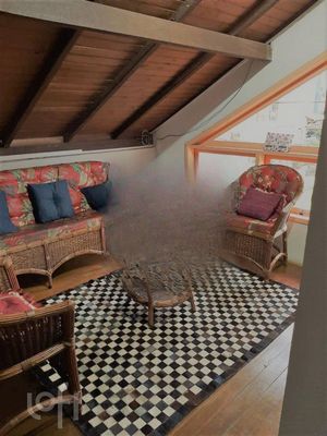 Image 7 - 846272