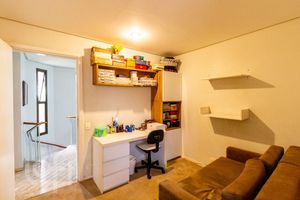 Image 17 - 846290