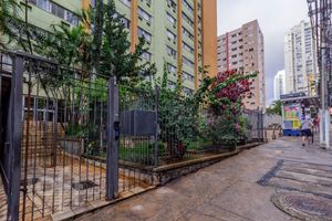 Image 30 - 846294