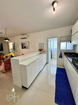 Image 11 - 846363