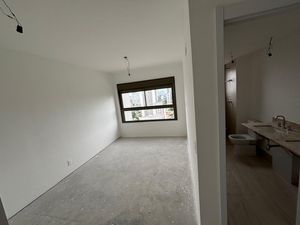 Image 5 - 846392