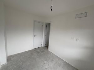 Image 8 - 846392