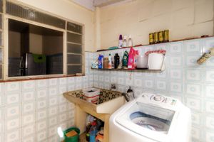 Image 23 - 846416
