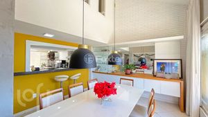 Image 3 - 846606
