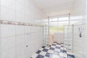 Image 17 - 846659