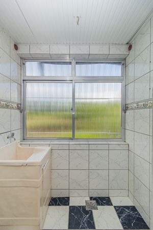 Image 22 - 846659