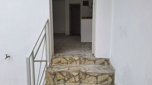 Image 29 - 846672