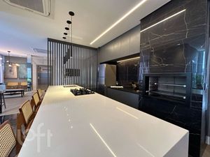 Image 10 - 846678