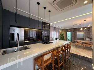 Image 28 - 846682