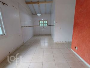 Image 4 - 846731
