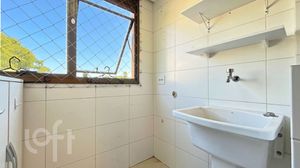 Image 33 - 846906