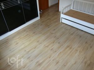 Image 9 - 846922