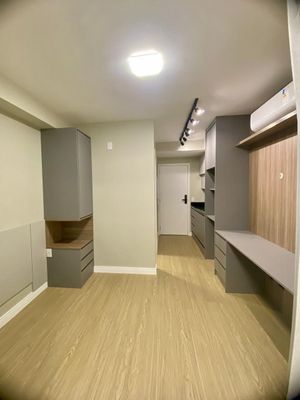 Image 4 - 846939