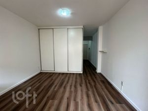 Image 8 - 846943
