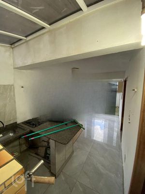 Image 0 - 846956