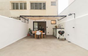 Image 10 - 847012