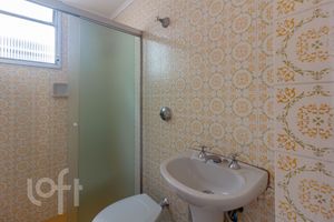 Image 18 - 847051