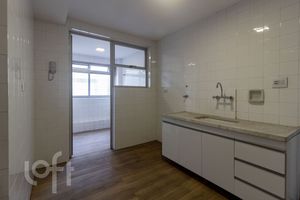 Image 4 - 847051