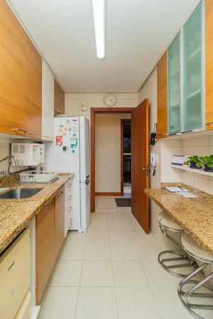 Image 33 - 847145