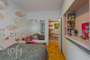 Image 19 - 847191