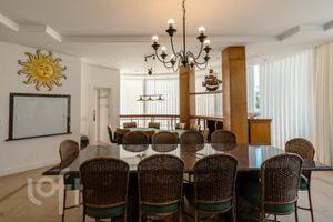 Image 9 - 847288