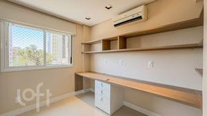Image 9 - 847352