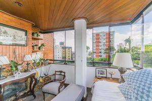 Image 8 - 847363