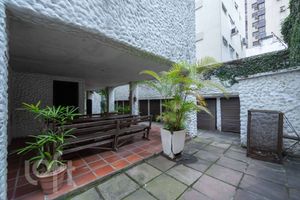 Image 29 - 847370