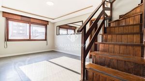 Image 8 - 847371