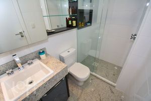 Image 19 - 847391