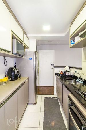 Image 11 - 847411
