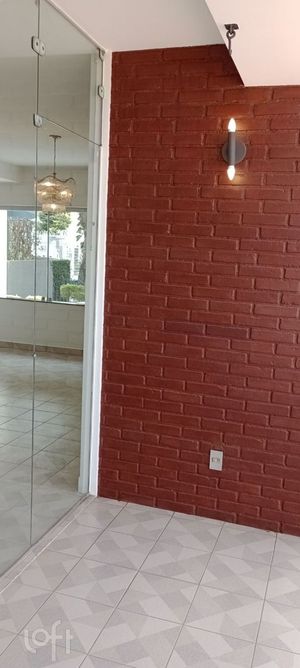 Image 32 - 847459