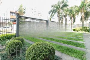 Image 4 - 847470