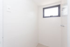 Image 19 - 847480