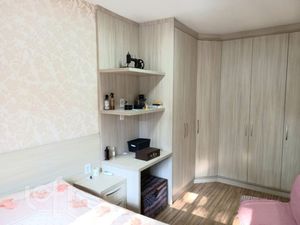 Image 16 - 847502