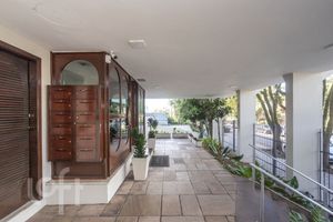 Image 69 - 847551
